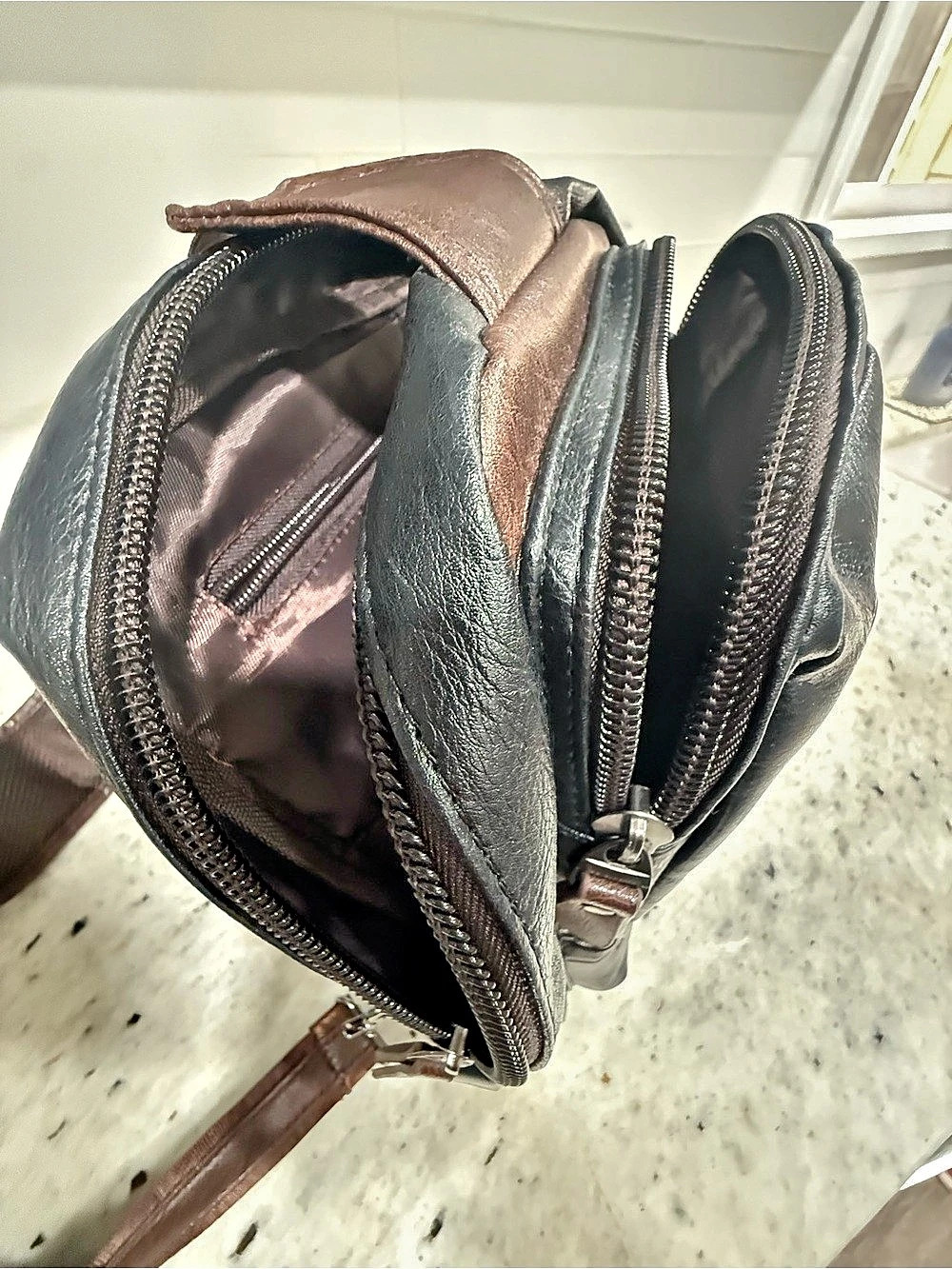 Men's Two-Tone Leather Sling Backpack in Black & Brown - Picture 5 of 6